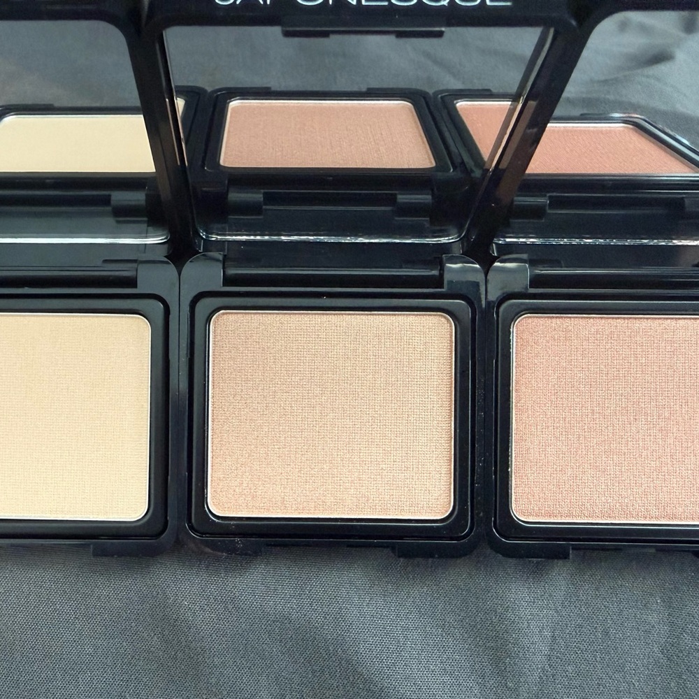 JAPONESQUE Radiant Glow Highlighter Trio. MSRP $39.99